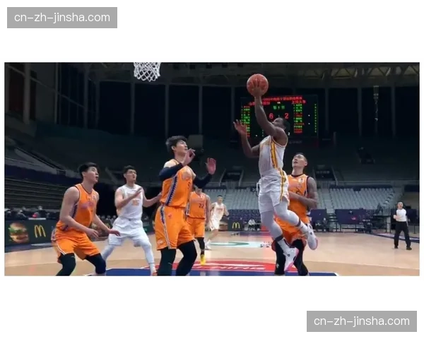 深度：向欧洲篮球取经——CBA球队为何越来越重视“边线球战术手册”？