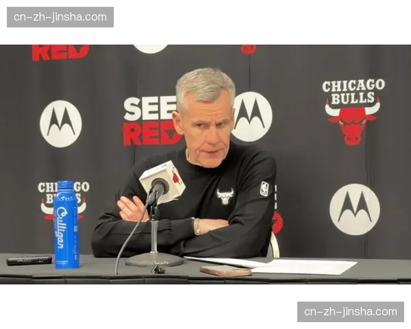 赛后通讯:公牛主帅多诺万总结失利,指出球队退防速度是致命伤 赛后通讯:公牛主帅多诺万总结失利,指出球队退防速度是致命伤